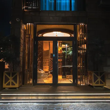 Hidden Bank: First Million Апартамент